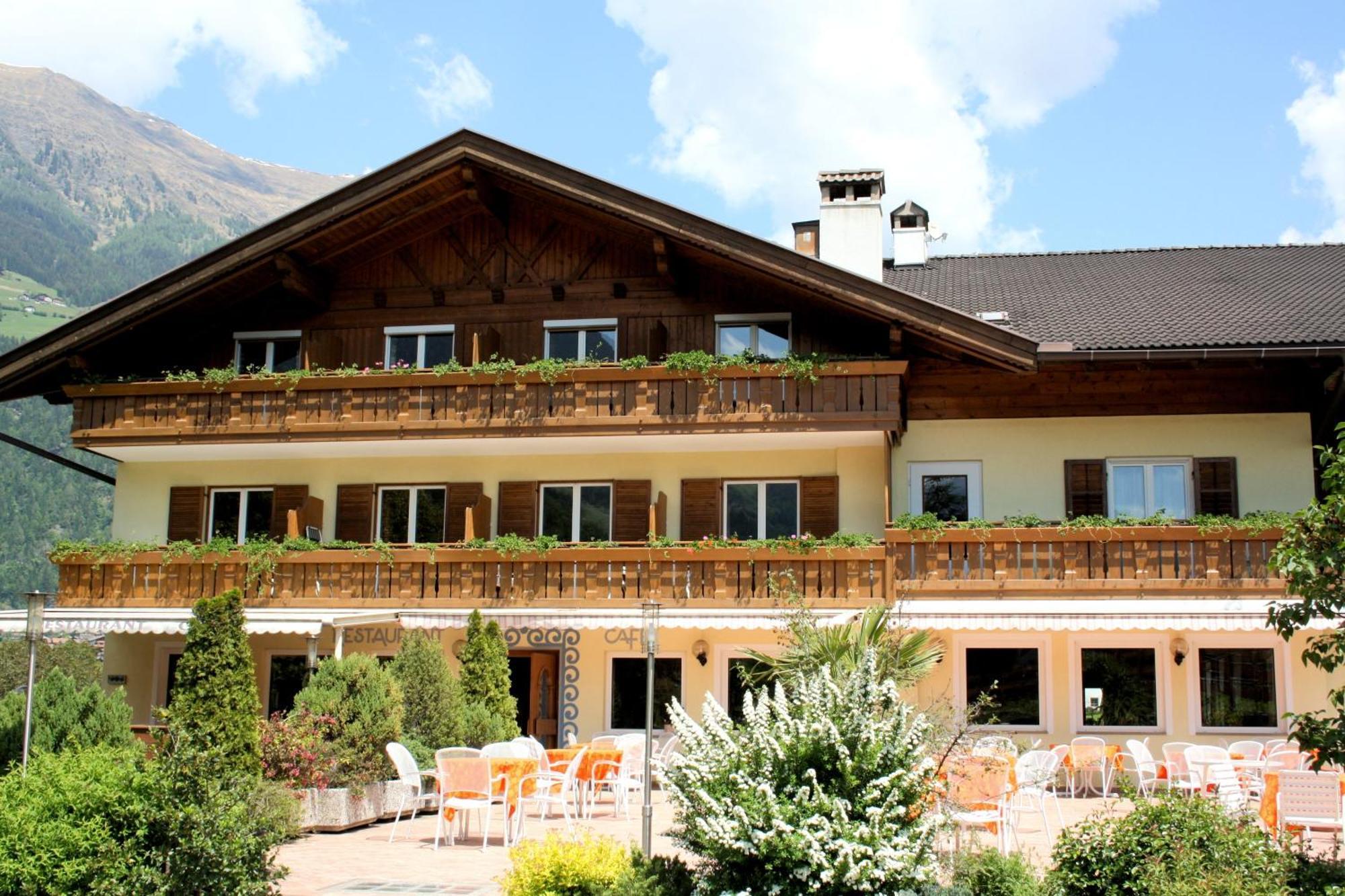 Hotel Klotz San Leonardo in Passiria Exteriér fotografie