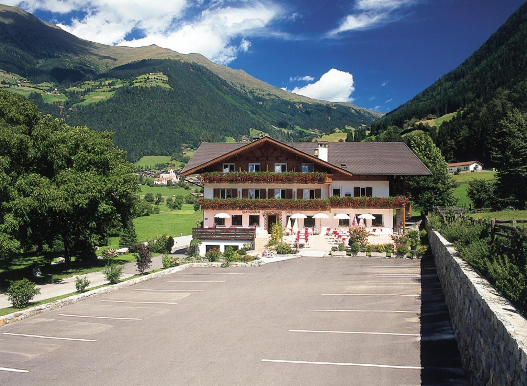 Hotel Klotz San Leonardo in Passiria Exteriér fotografie